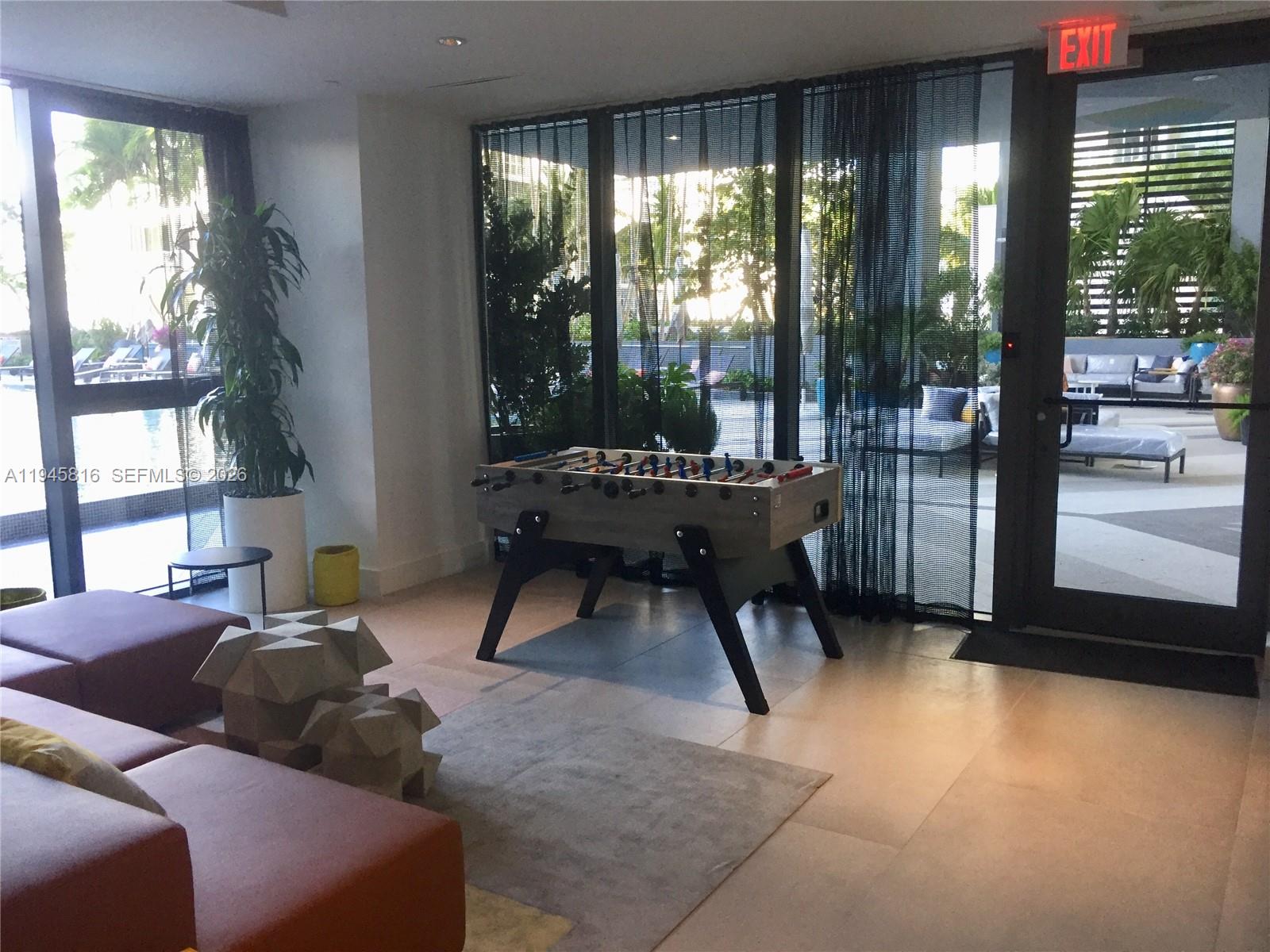 121 NE 34th St #912, Miami FL 33137