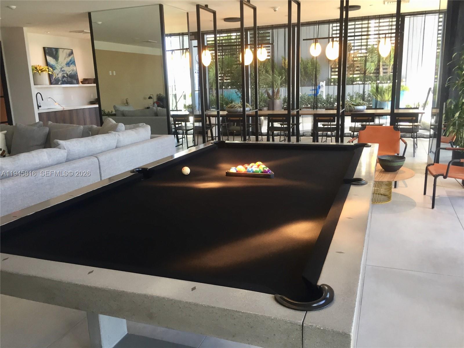 121 NE 34th St #912, Miami FL 33137