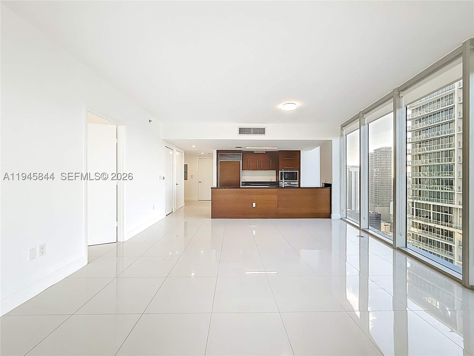 475 Brickell Ave #4215, Miami FL 33131