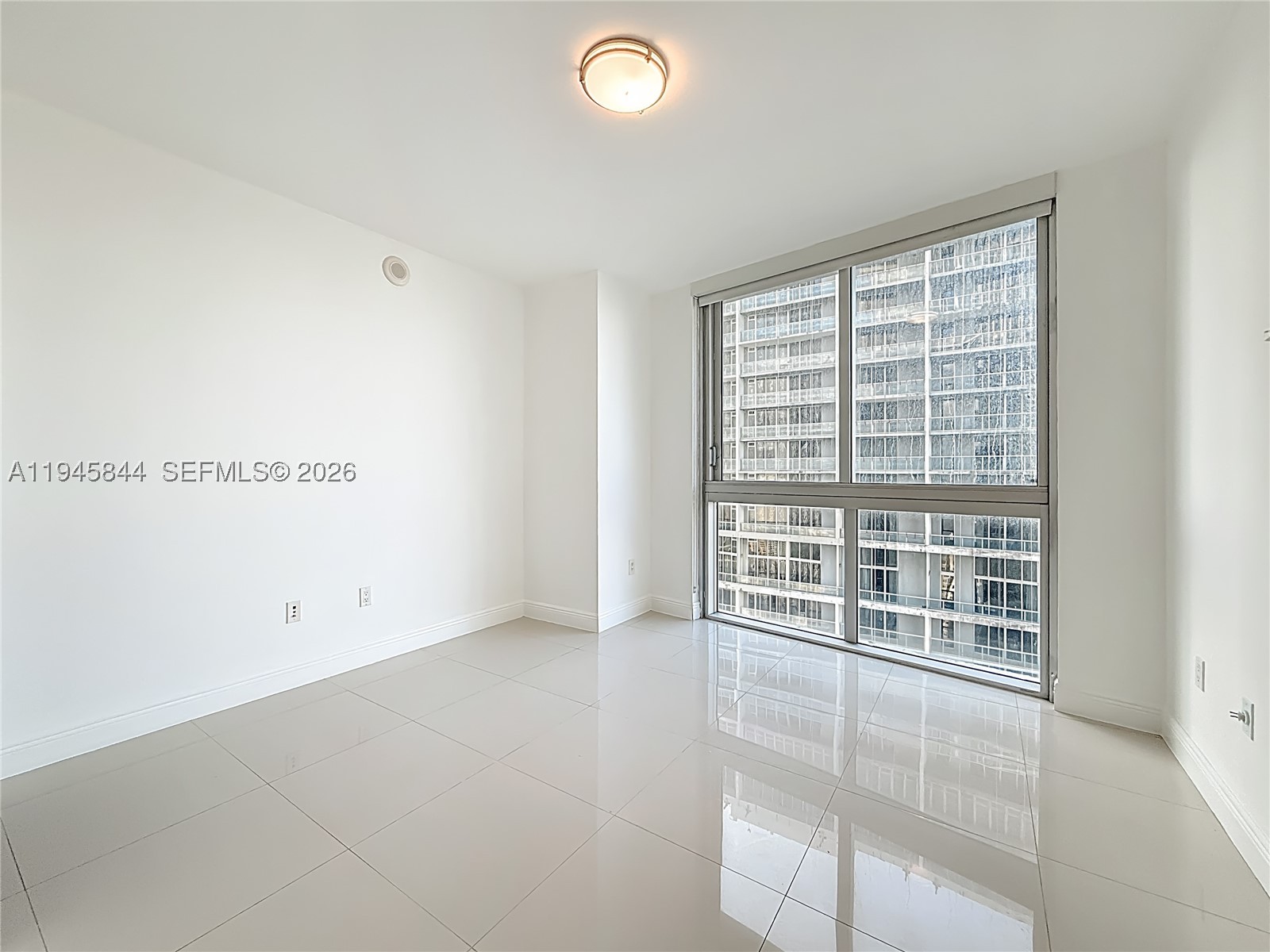 475 Brickell Ave #4215, Miami FL 33131