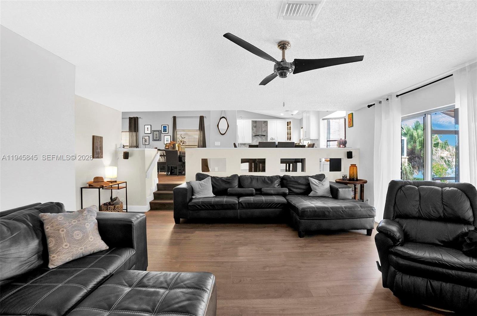 18071 Clear Brook Cir, Boca Raton FL 33498