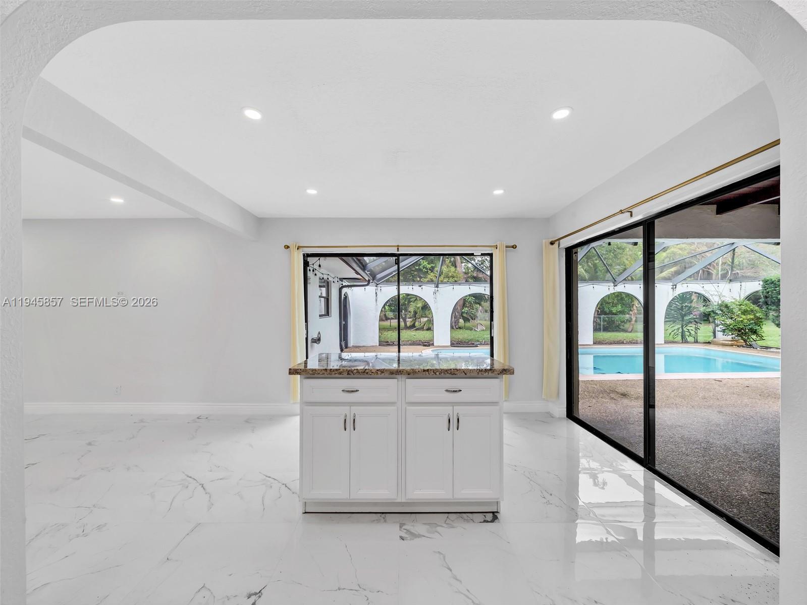 10251 NW 39th Ct, Coral Springs FL 33065