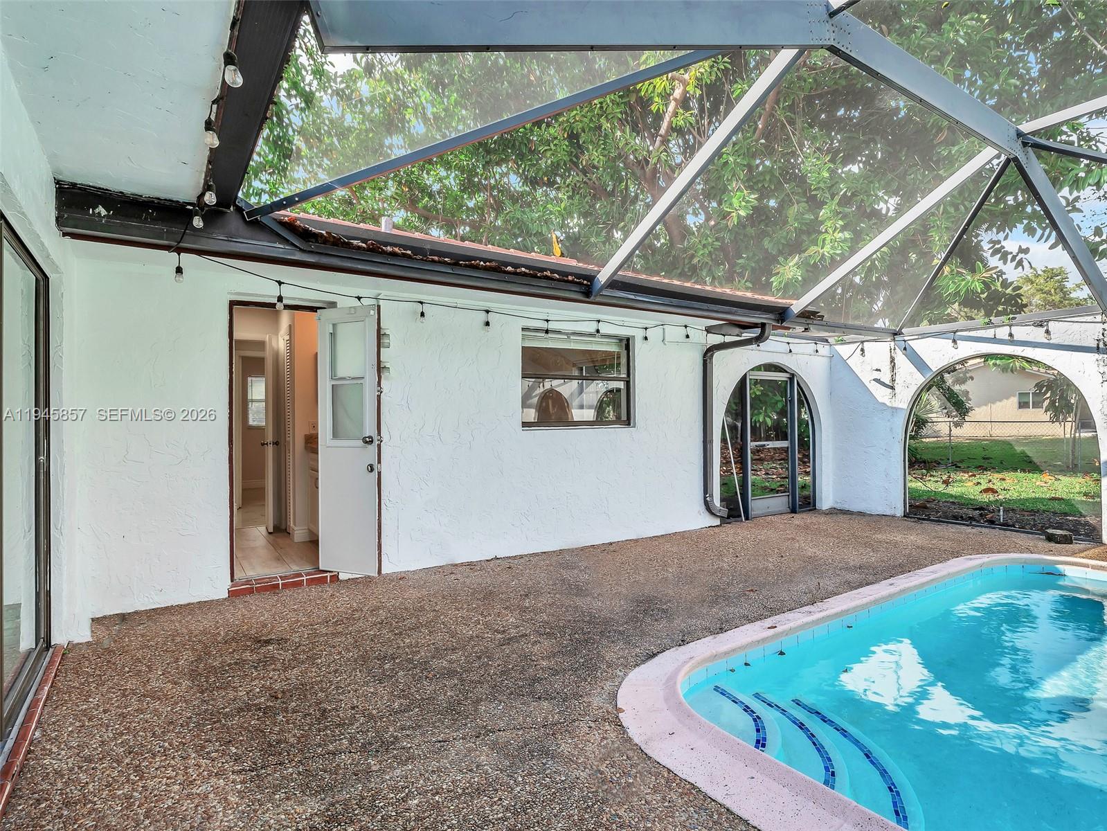 10251 NW 39th Ct, Coral Springs FL 33065