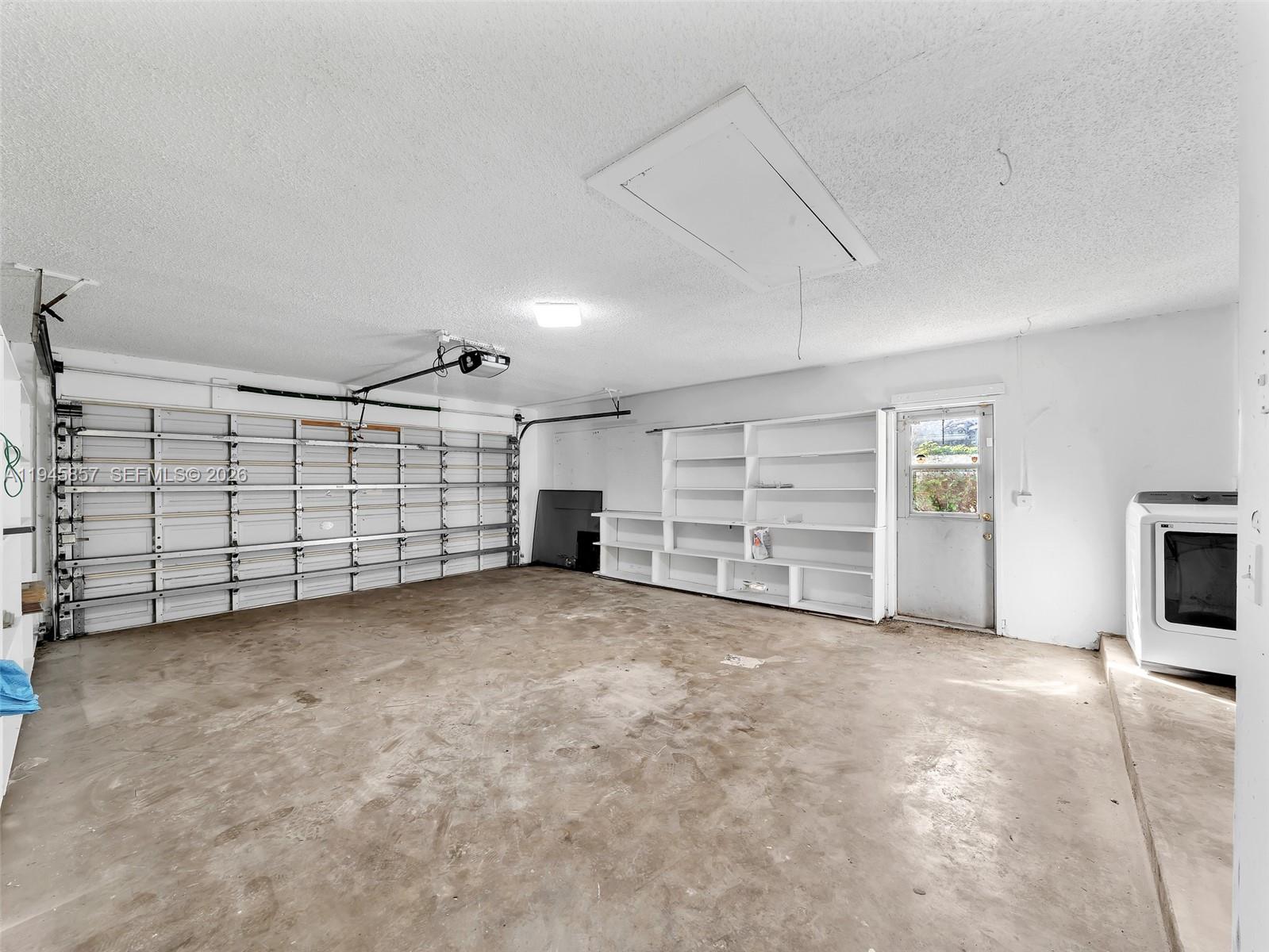 10251 NW 39th Ct, Coral Springs FL 33065