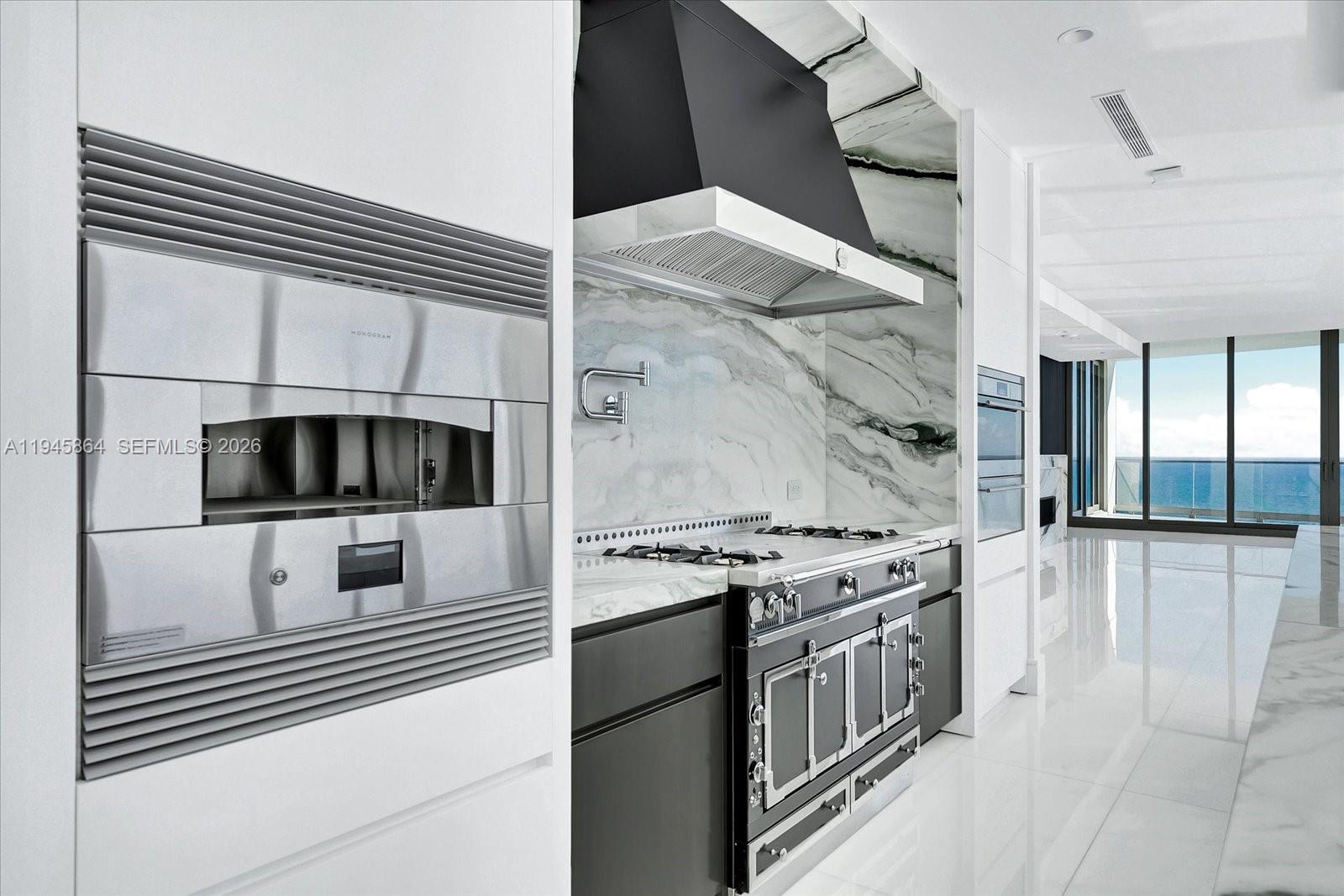 17975 Collins Ave #N1801, Sunny Isles Beach FL 33160
