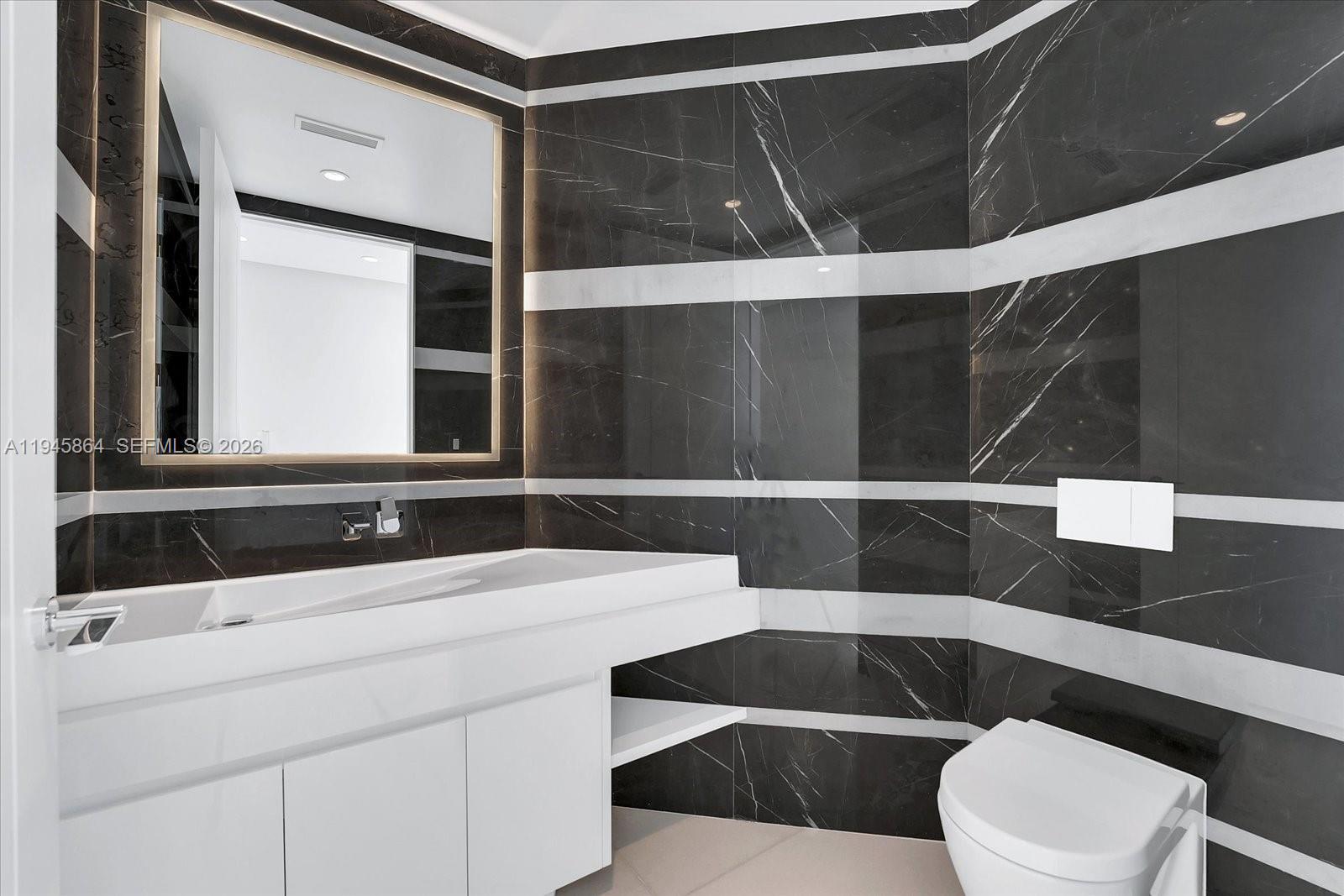 17975 Collins Ave #N1801, Sunny Isles Beach FL 33160