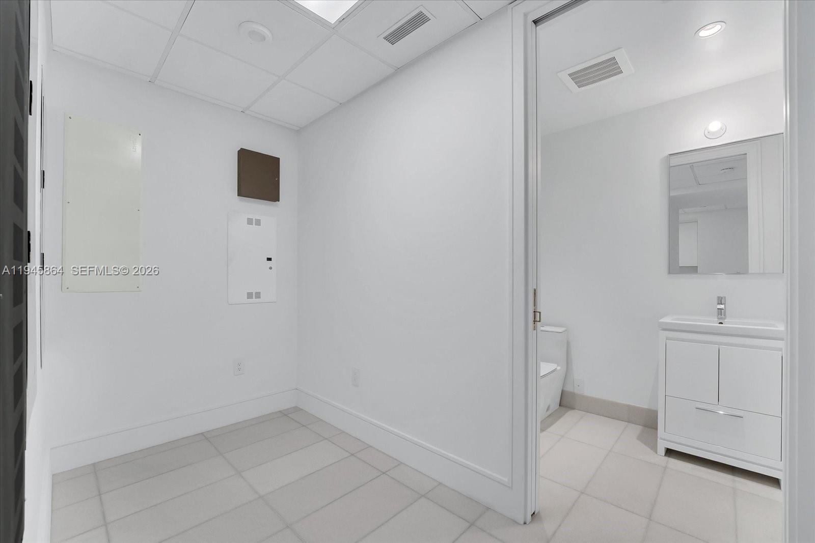 17975 Collins Ave #N1801, Sunny Isles Beach FL 33160