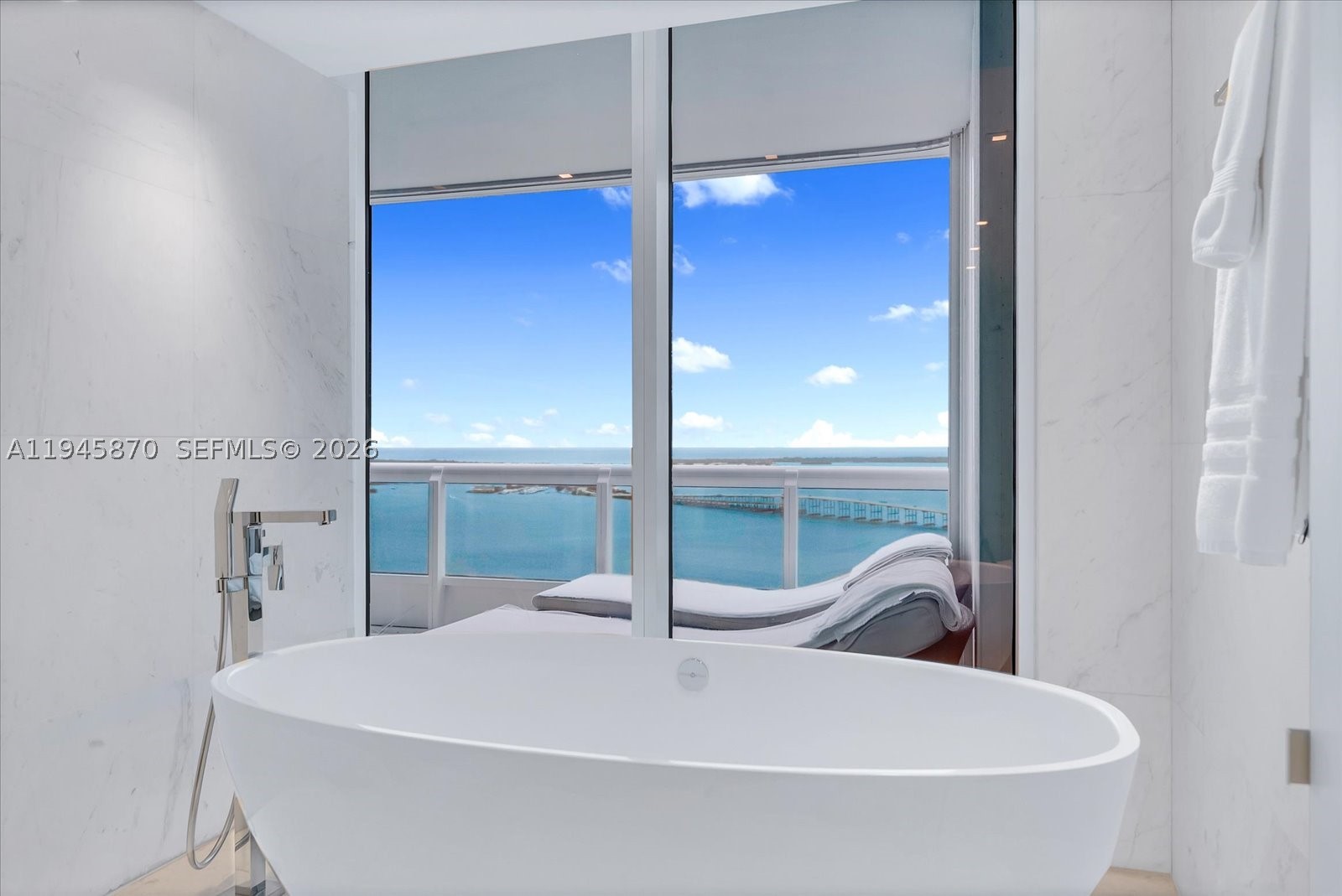 1643 Brickell Ave #3904, Miami FL 33129
