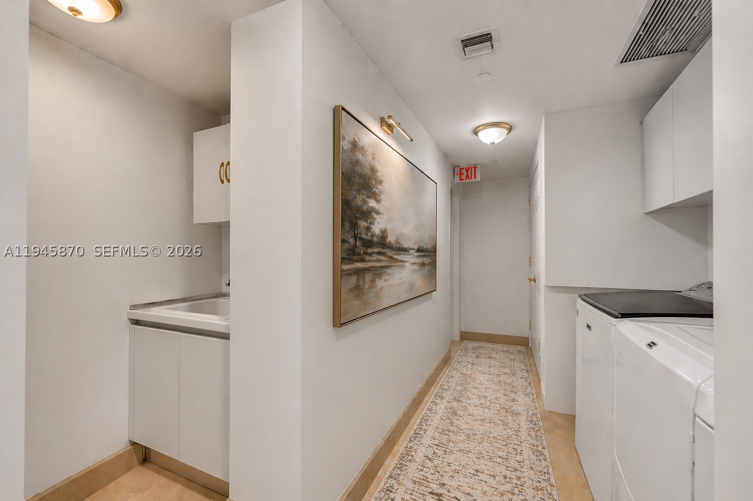 1643 Brickell Ave #3904, Miami FL 33129