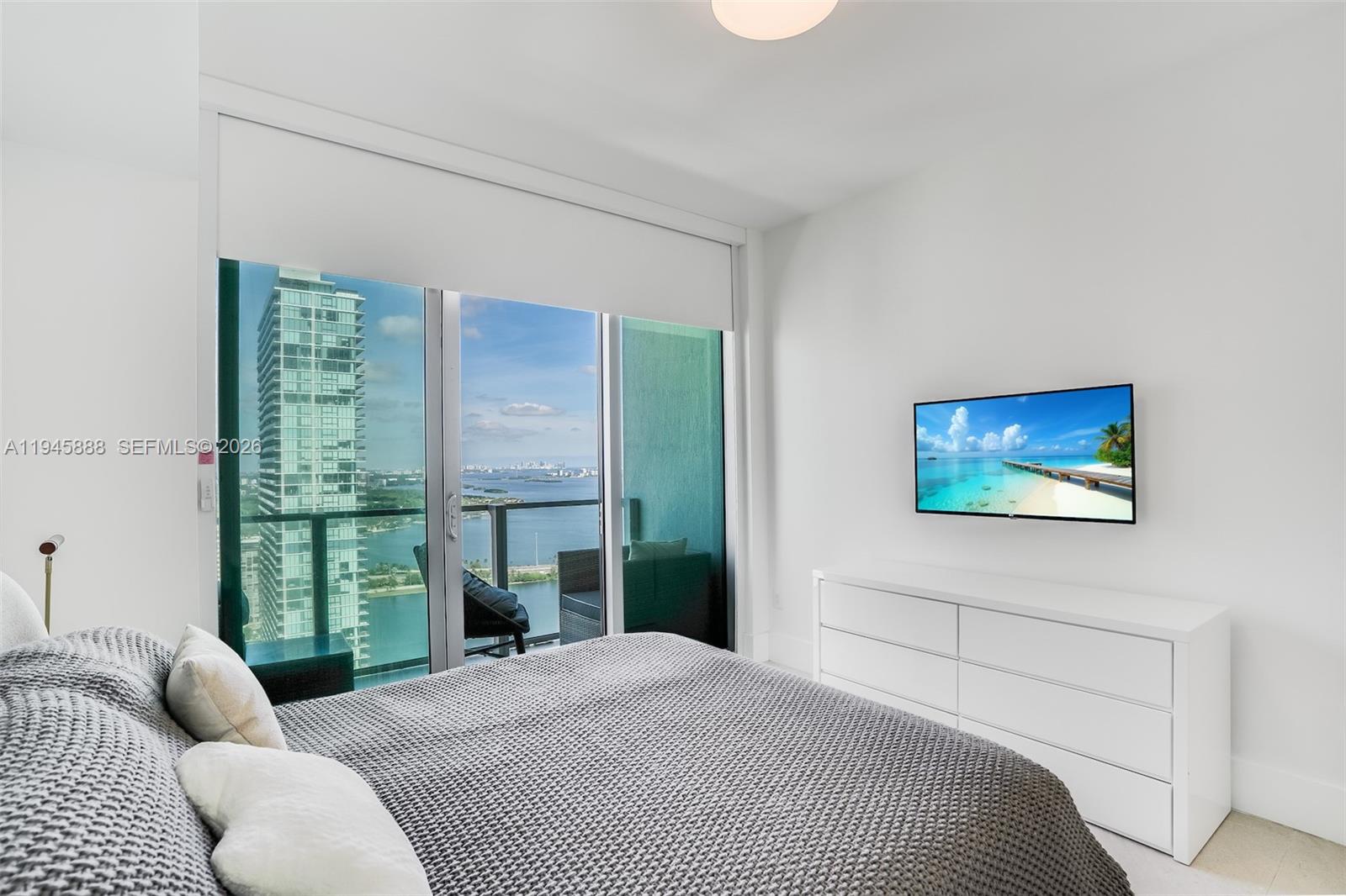 2900 NE 7th Ave #3702, Miami FL 33137