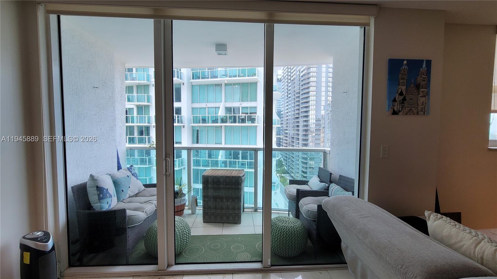 31 SE 5th St #2711, Miami FL 33131