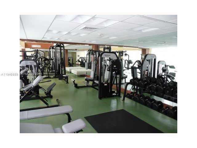 31 SE 5th St #2711, Miami FL 33131