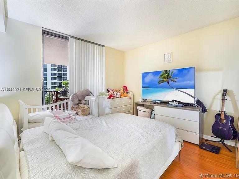 540 Brickell Key Dr #603, Miami FL 33131