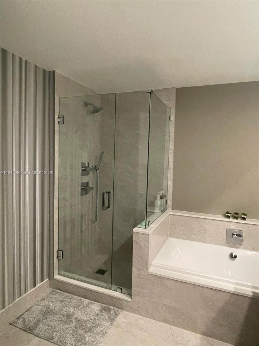488 NE 18th St #1715, Miami FL 33132