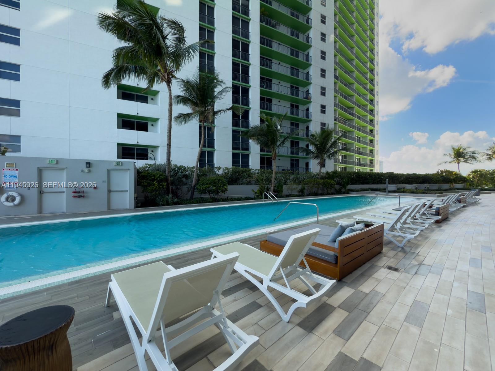 488 NE 18th St #1715, Miami FL 33132