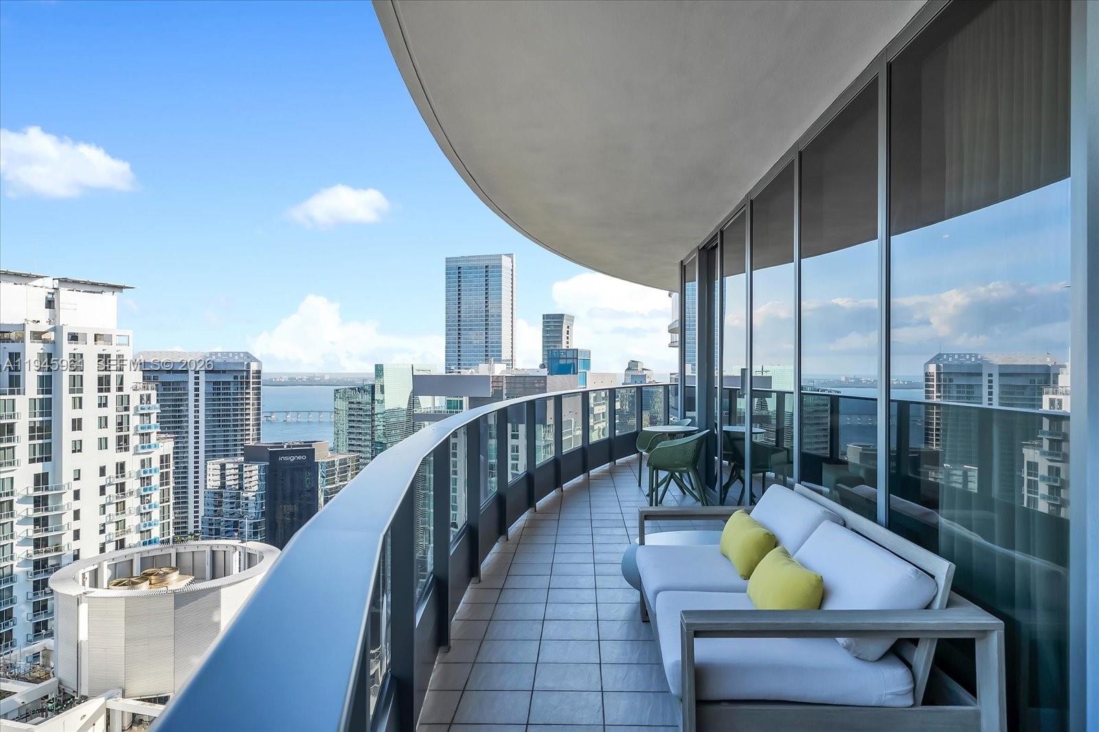 1000 Brickell Plaza #4809, Miami FL 33131