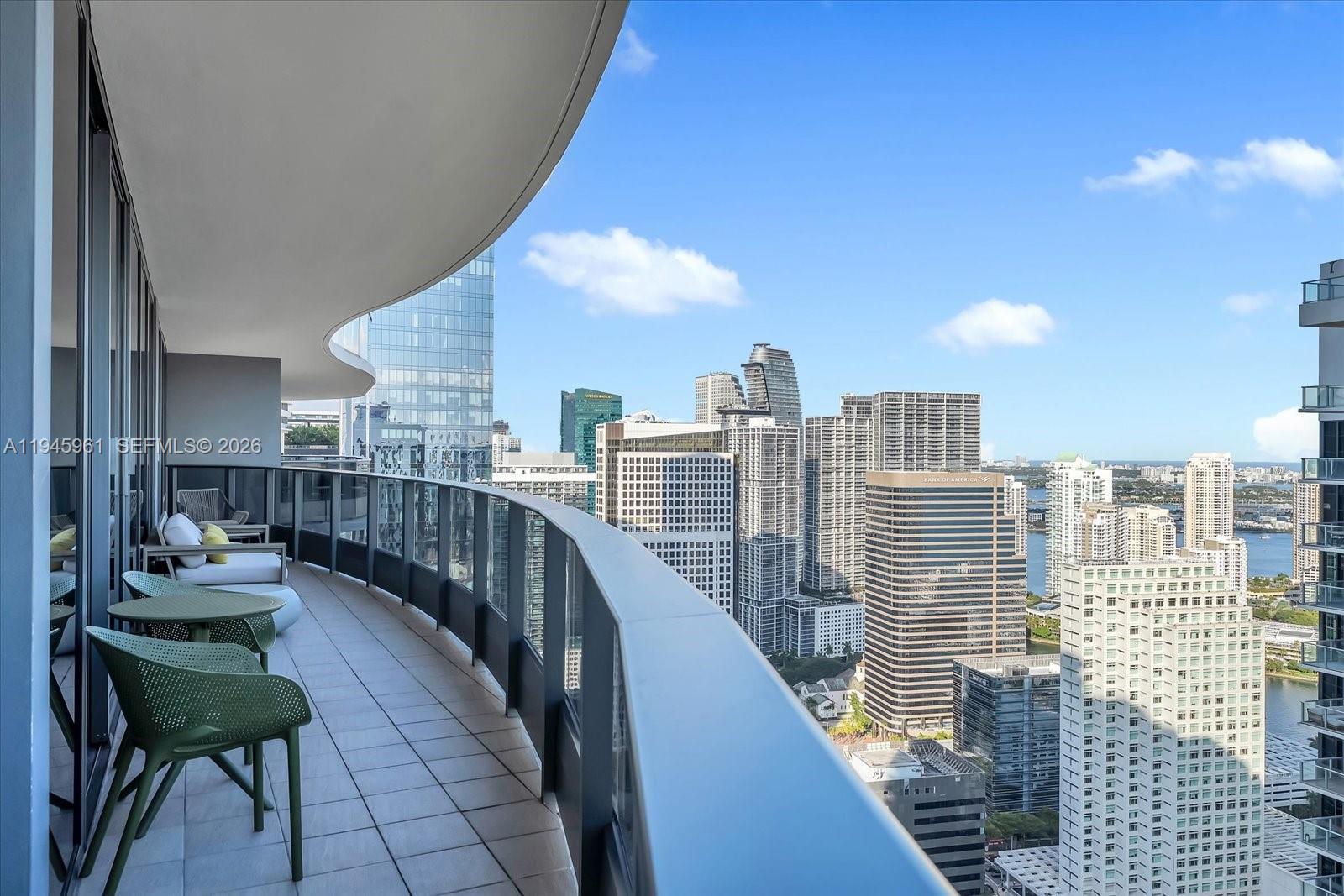 1000 Brickell Plaza #4809, Miami FL 33131