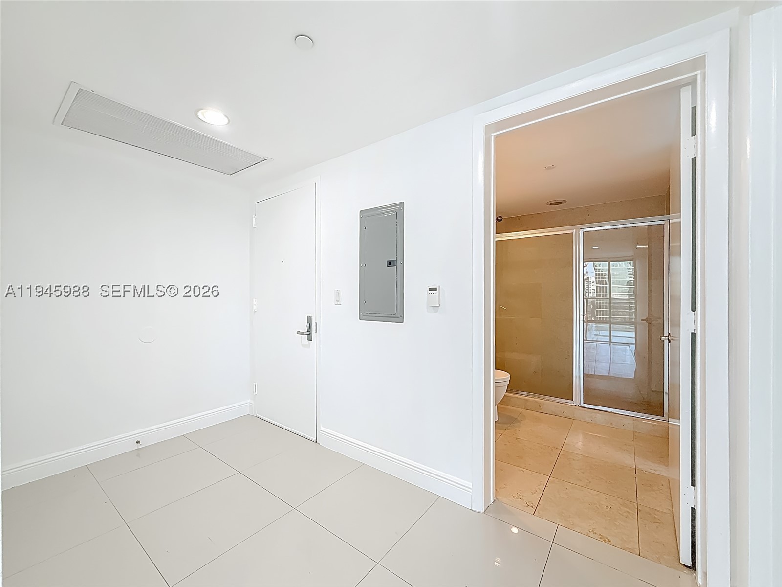 475 Brickell Ave #4215, Miami FL 33131