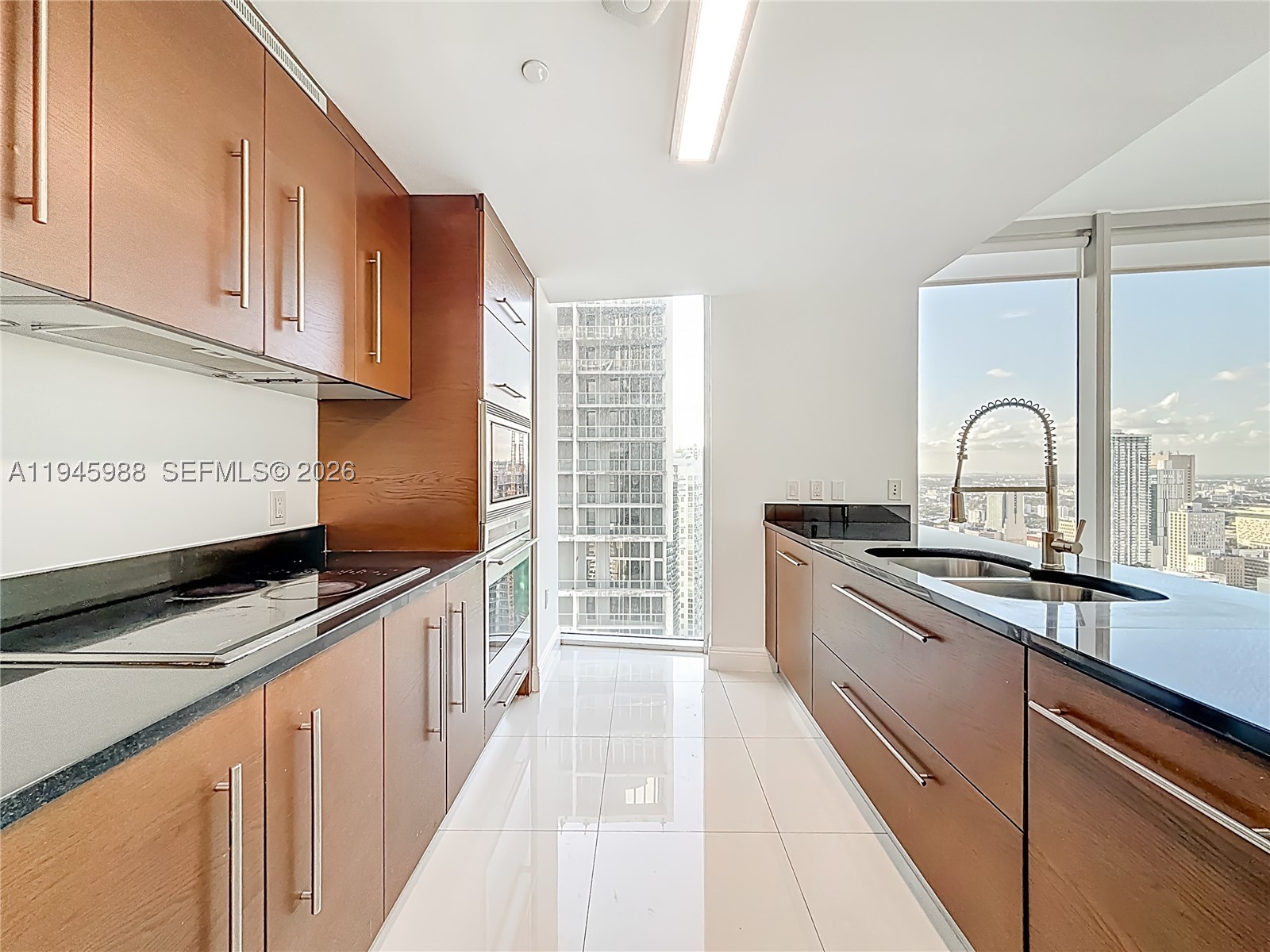 475 Brickell Ave #4215, Miami FL 33131