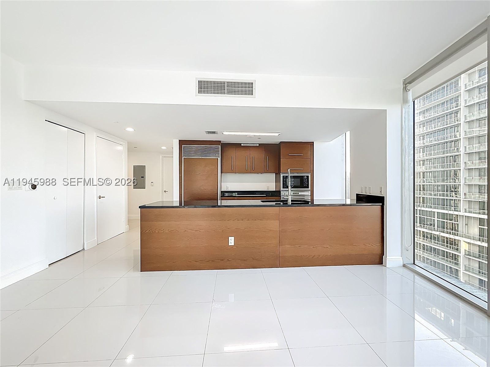 475 Brickell Ave #4215, Miami FL 33131