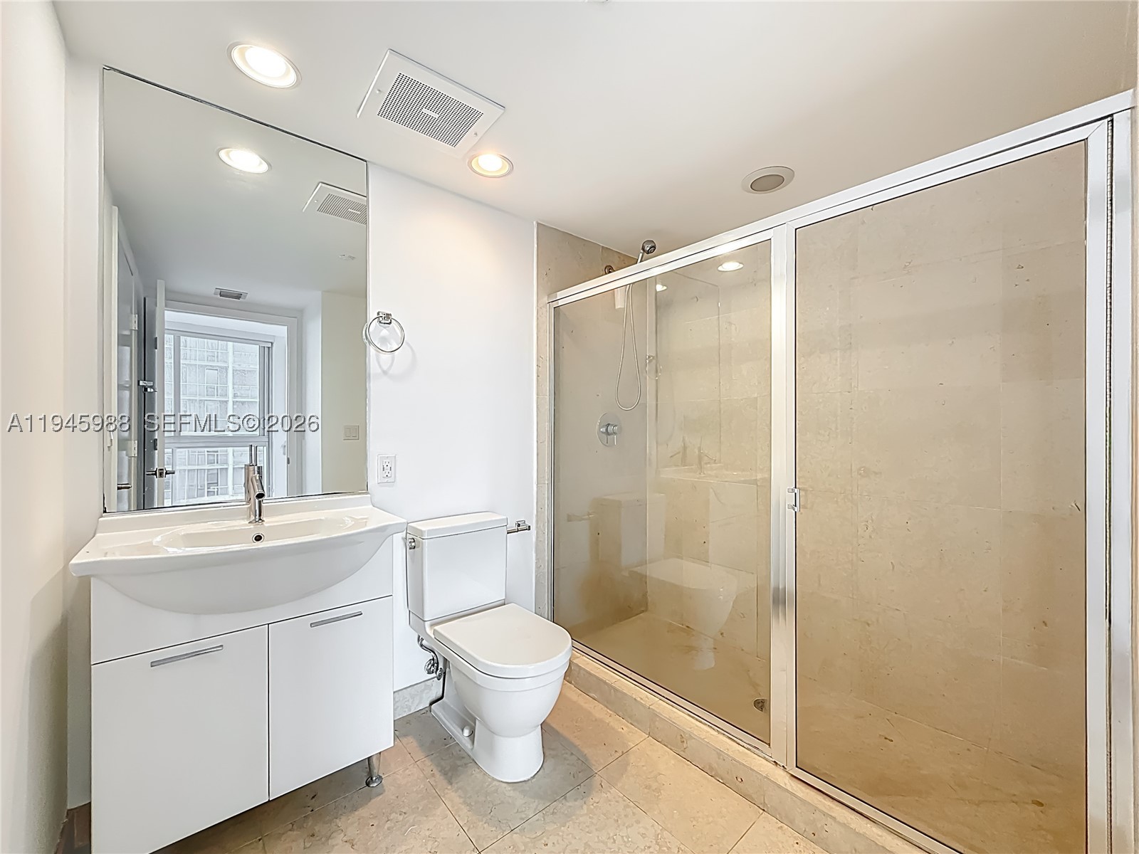 475 Brickell Ave #4215, Miami FL 33131