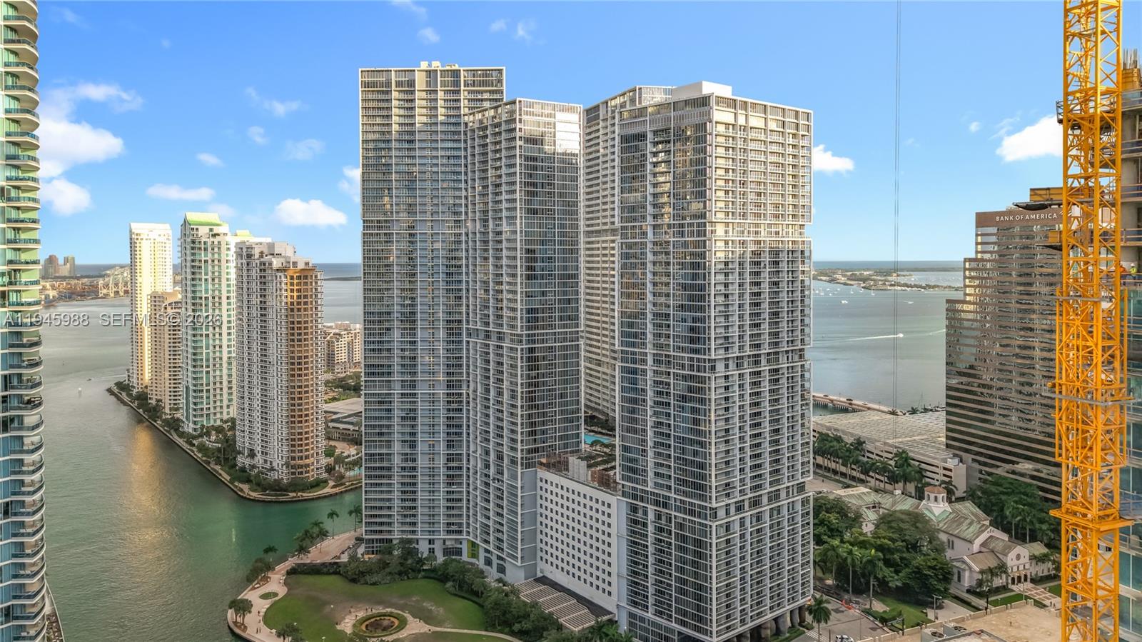 475 Brickell Ave #4215, Miami FL 33131