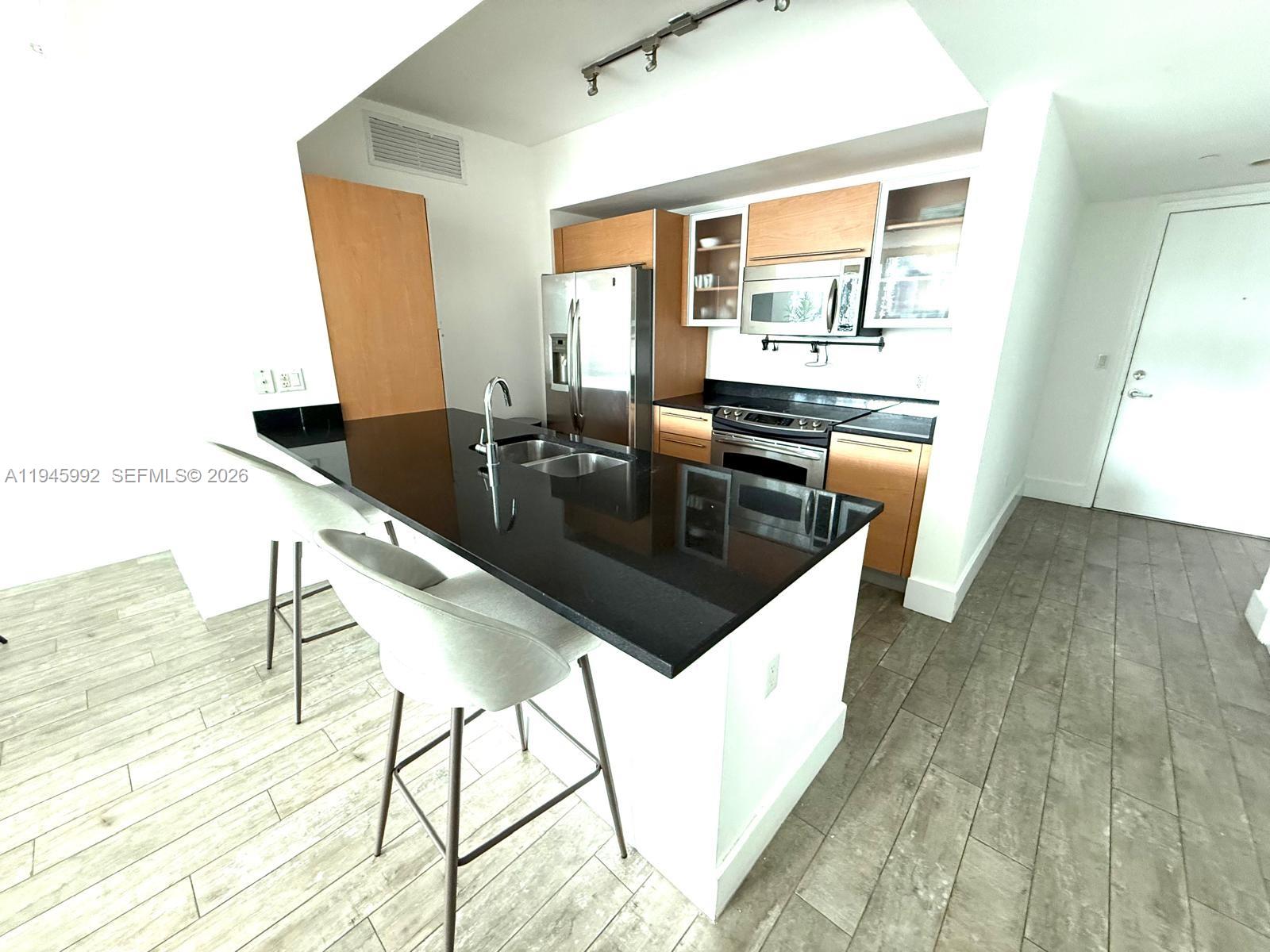951 Brickell Ave #1511, Miami FL 33131