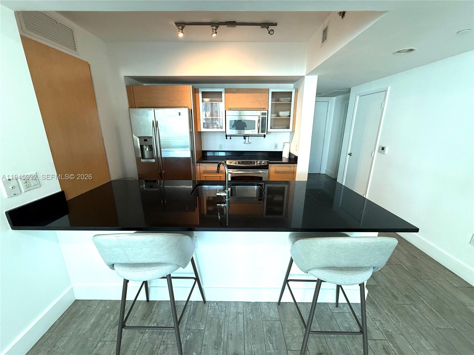 951 Brickell Ave #1511, Miami FL 33131