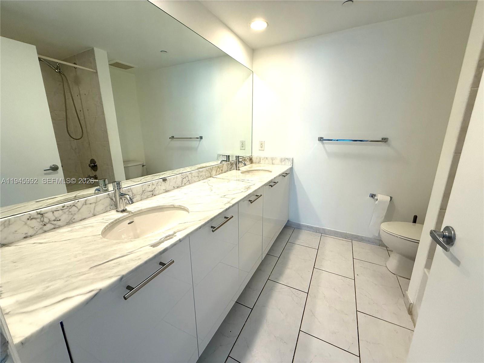 951 Brickell Ave #1511, Miami FL 33131