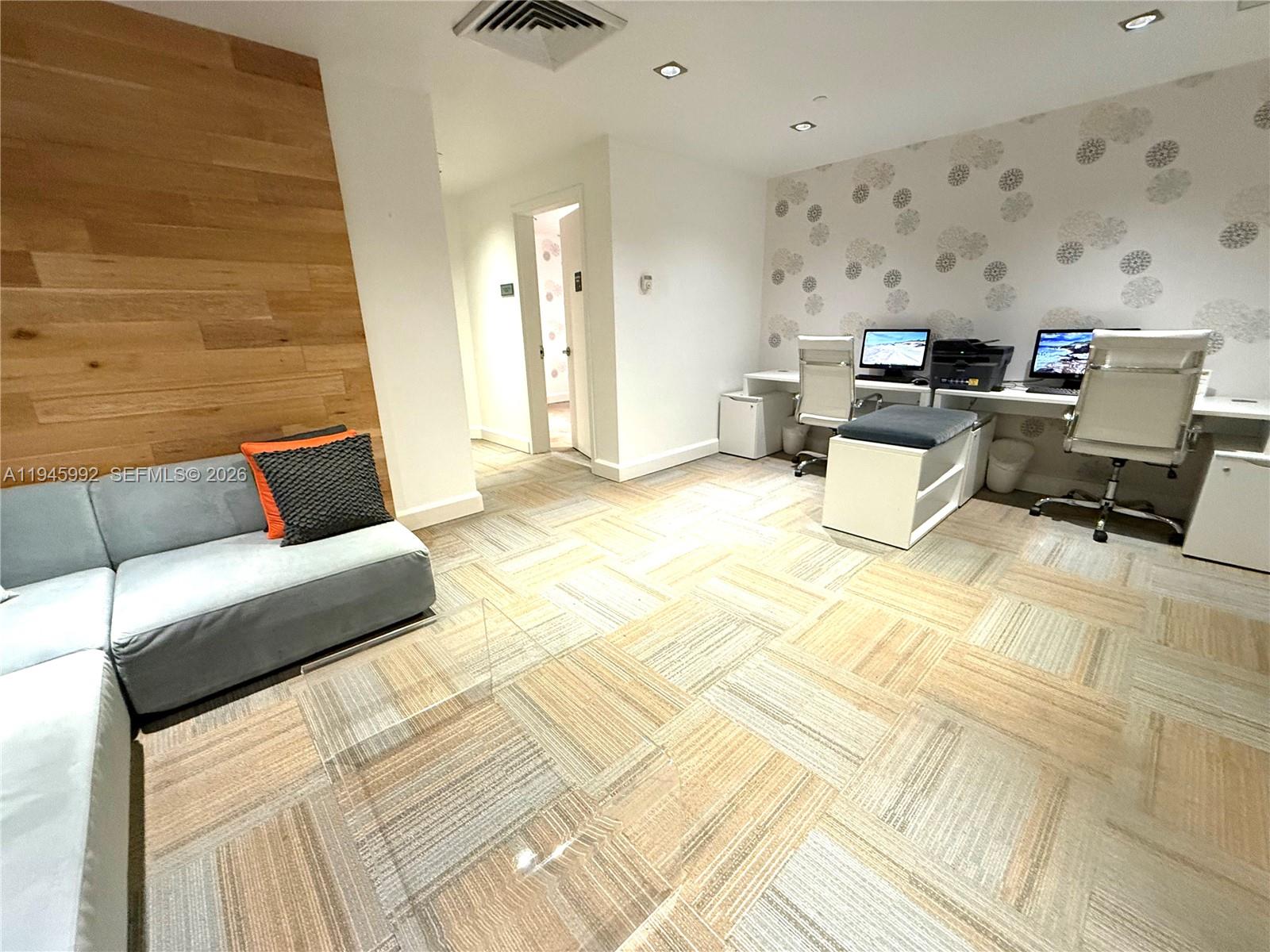 951 Brickell Ave #1511, Miami FL 33131