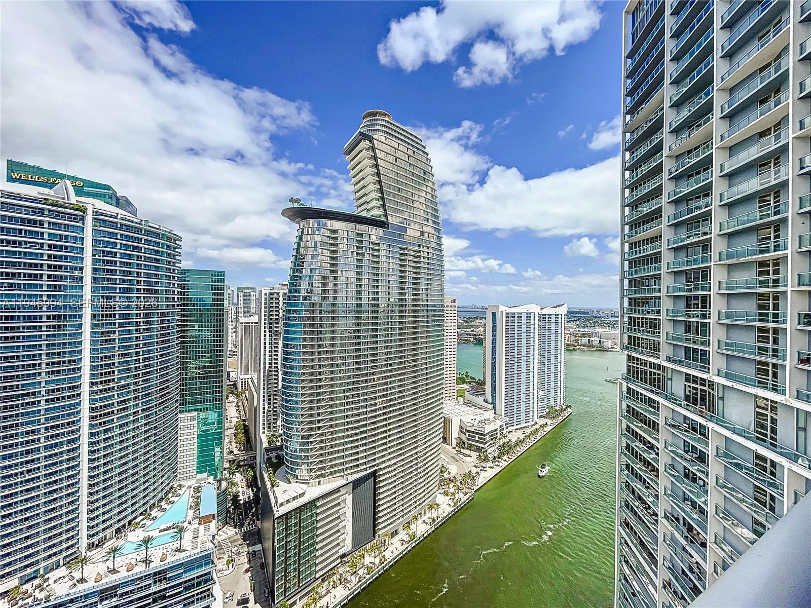 475 Brickell Ave #4415, Miami FL 33131