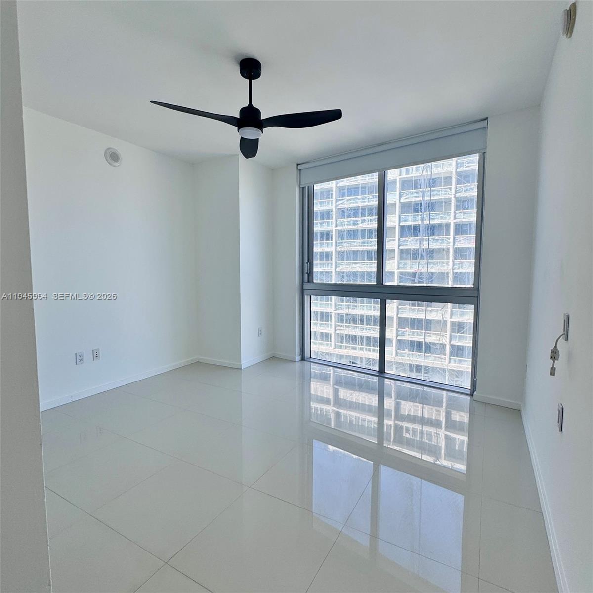 475 Brickell Ave #4415, Miami FL 33131