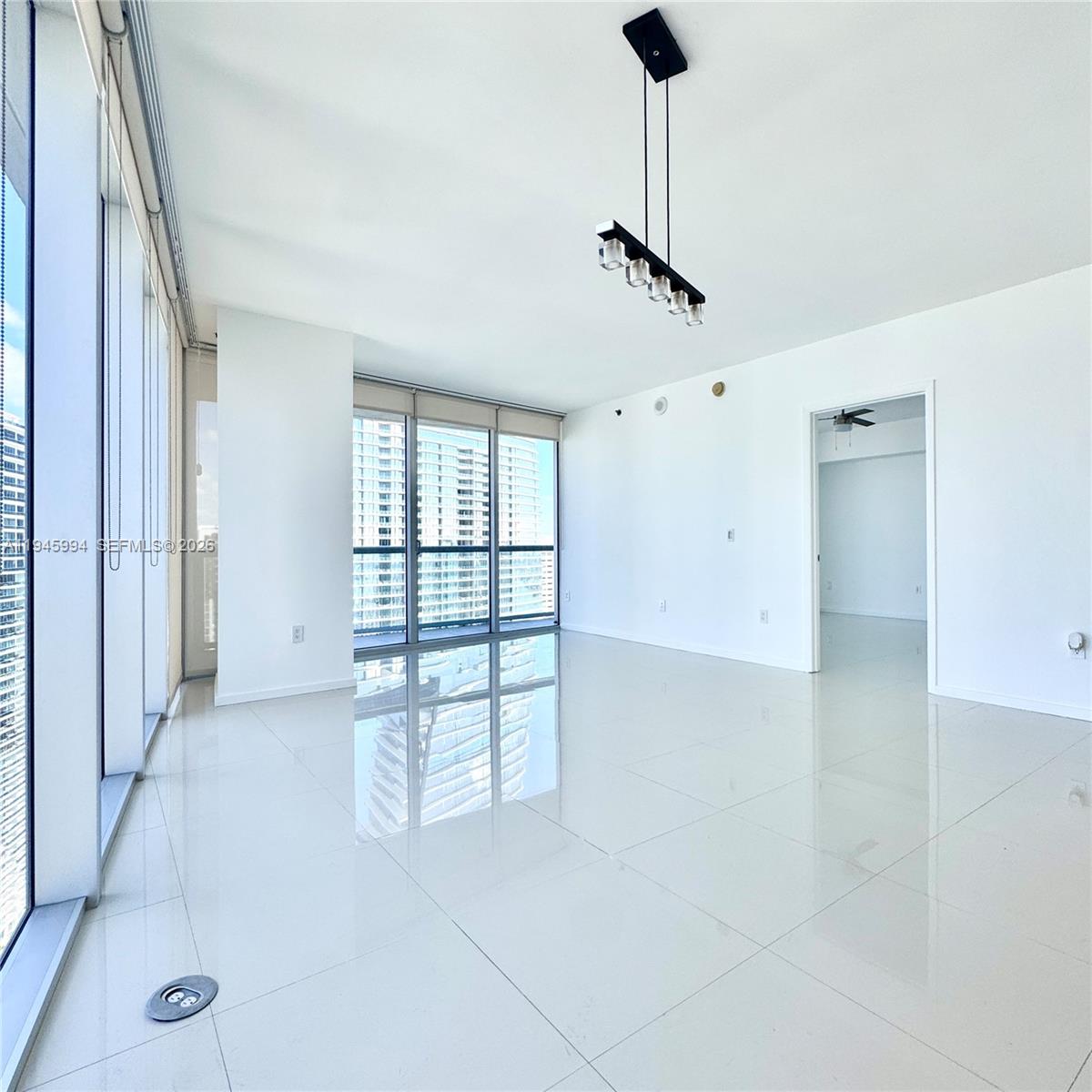 475 Brickell Ave #4415, Miami FL 33131