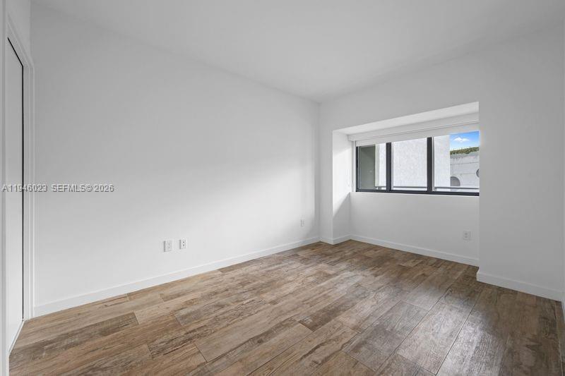 650 NE 32nd St #602, Miami FL 33137