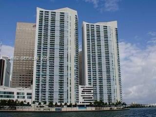 325 S Biscayne Blvd #2120, Miami FL 33131