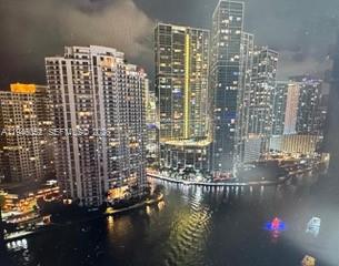 325 S Biscayne Blvd #2120, Miami FL 33131