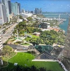 325 S Biscayne Blvd #2120, Miami FL 33131