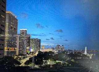 325 S Biscayne Blvd #2120, Miami FL 33131