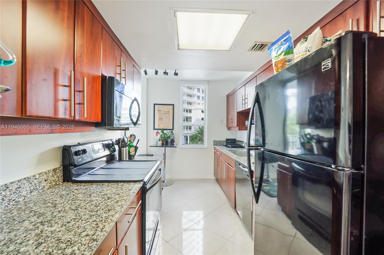 701 Brickell Key Blvd #404, Miami FL 33131