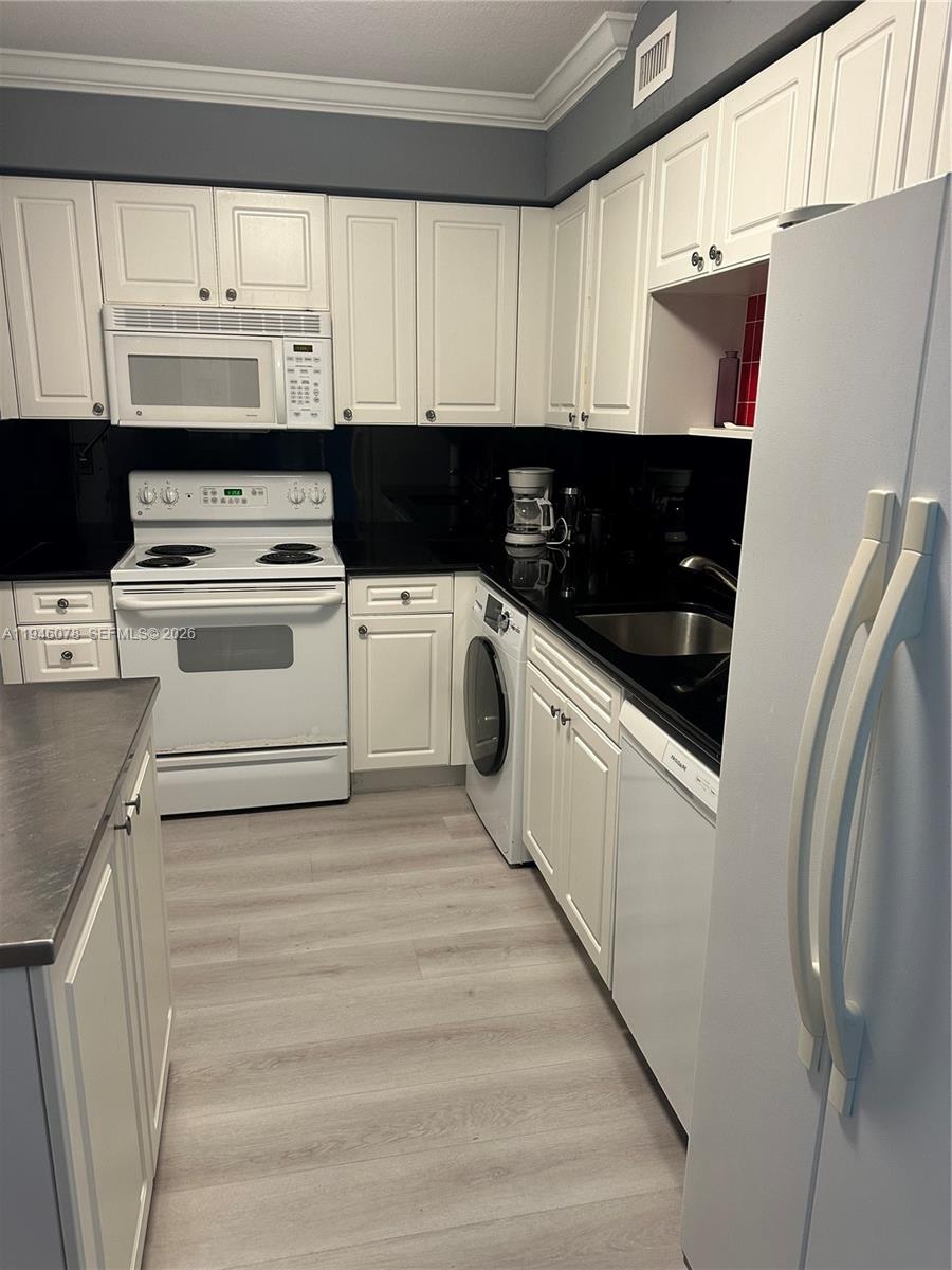 2501 S Ocean Dr #507, Hollywood FL 33019