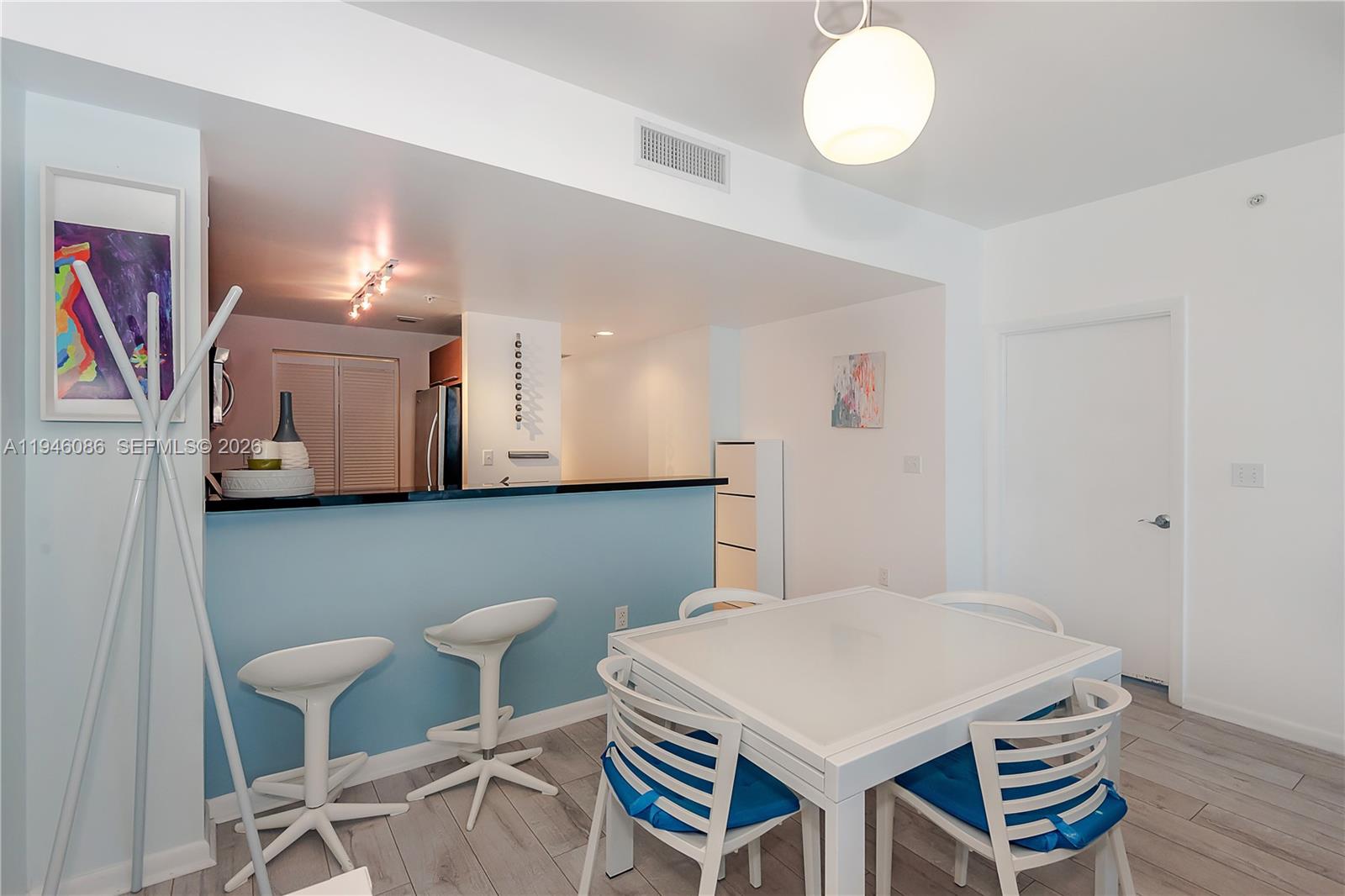 253 NE 2nd St #907, Miami FL 33132