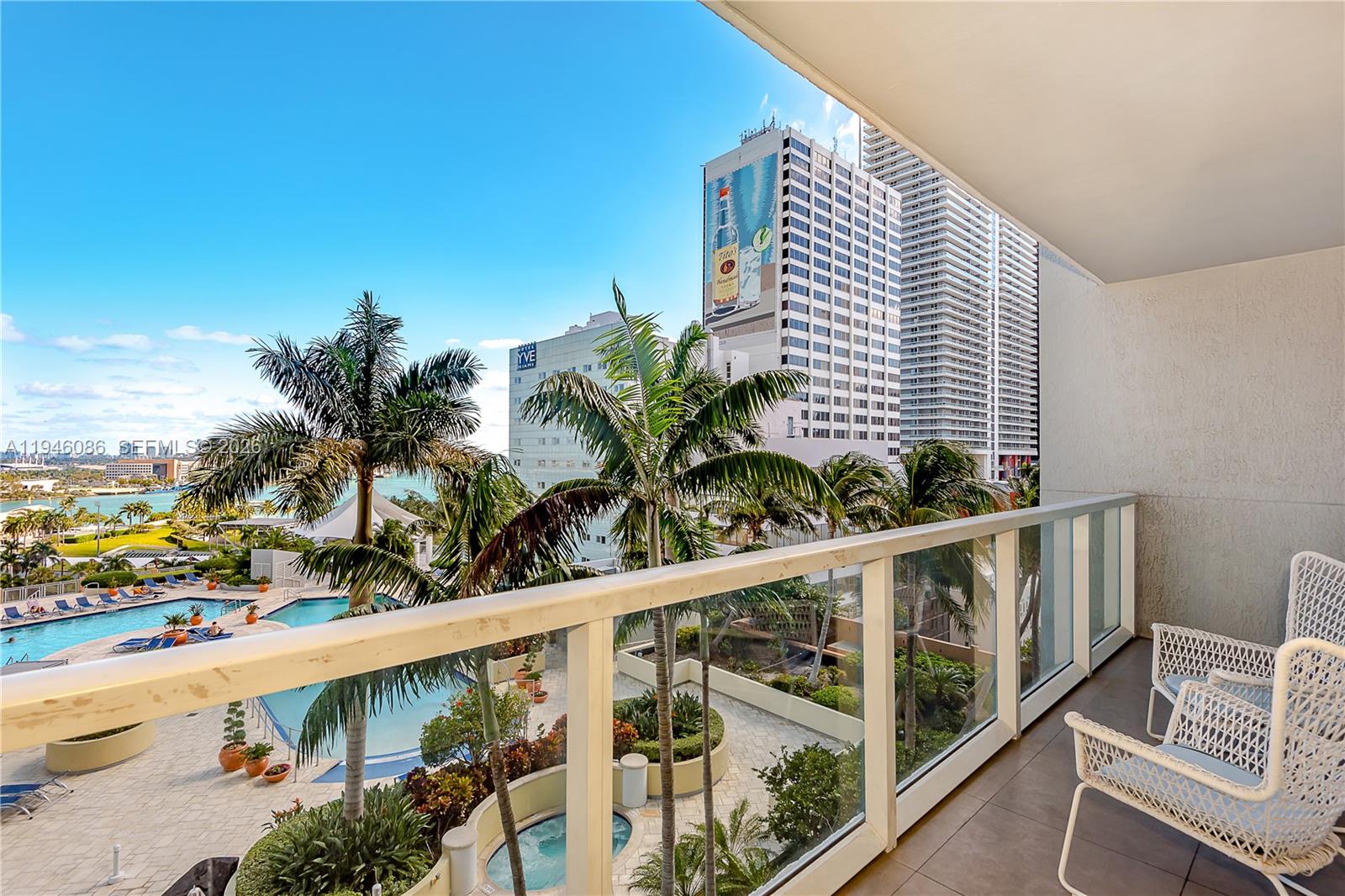253 NE 2nd St #907, Miami FL 33132