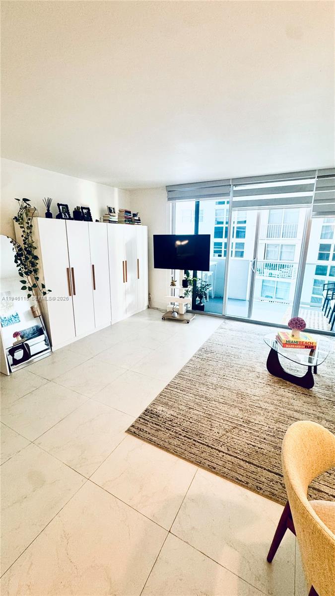 1200 West Ave #824, Miami Beach FL 33139