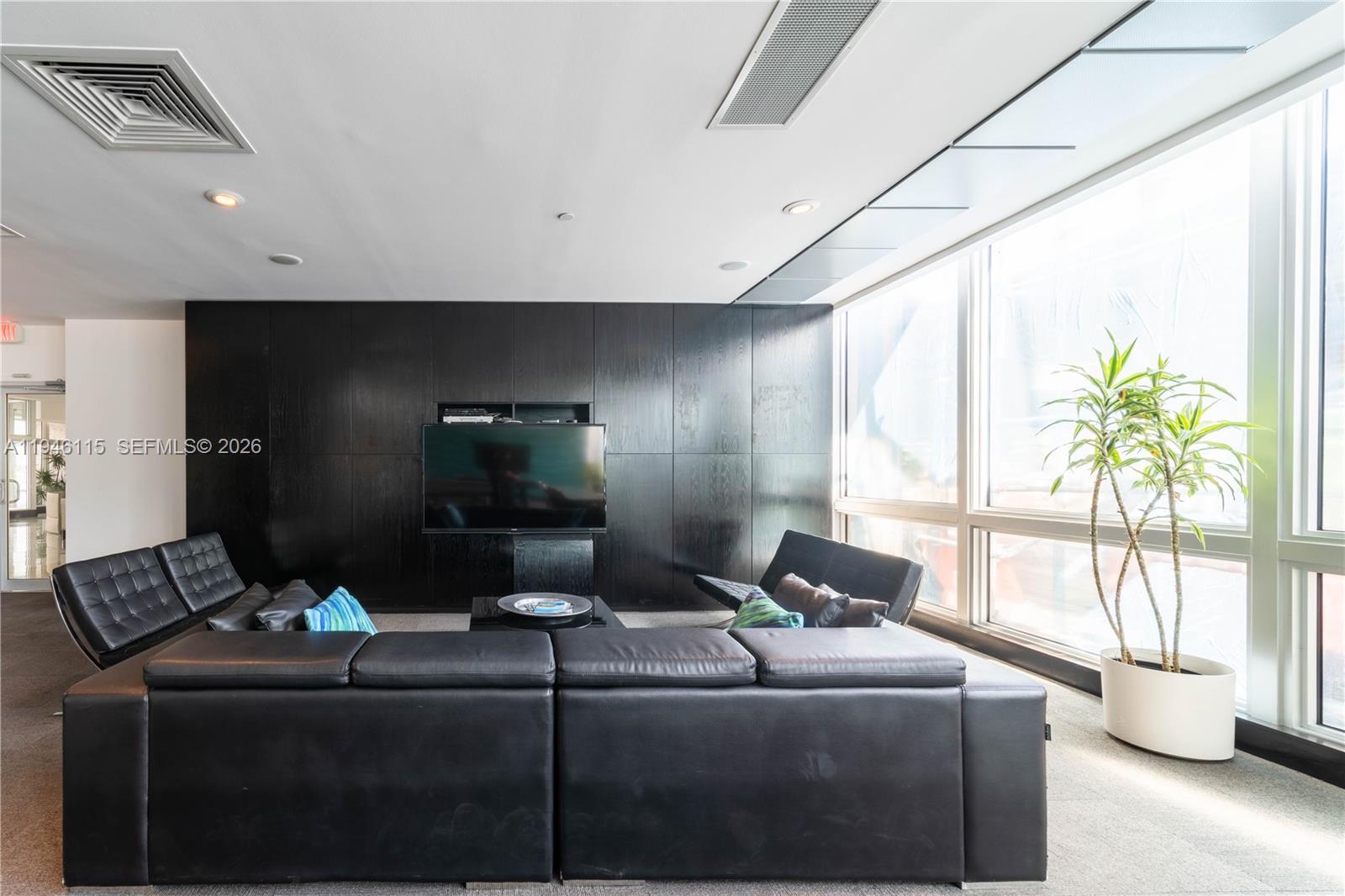 1200 West Ave #824, Miami Beach FL 33139