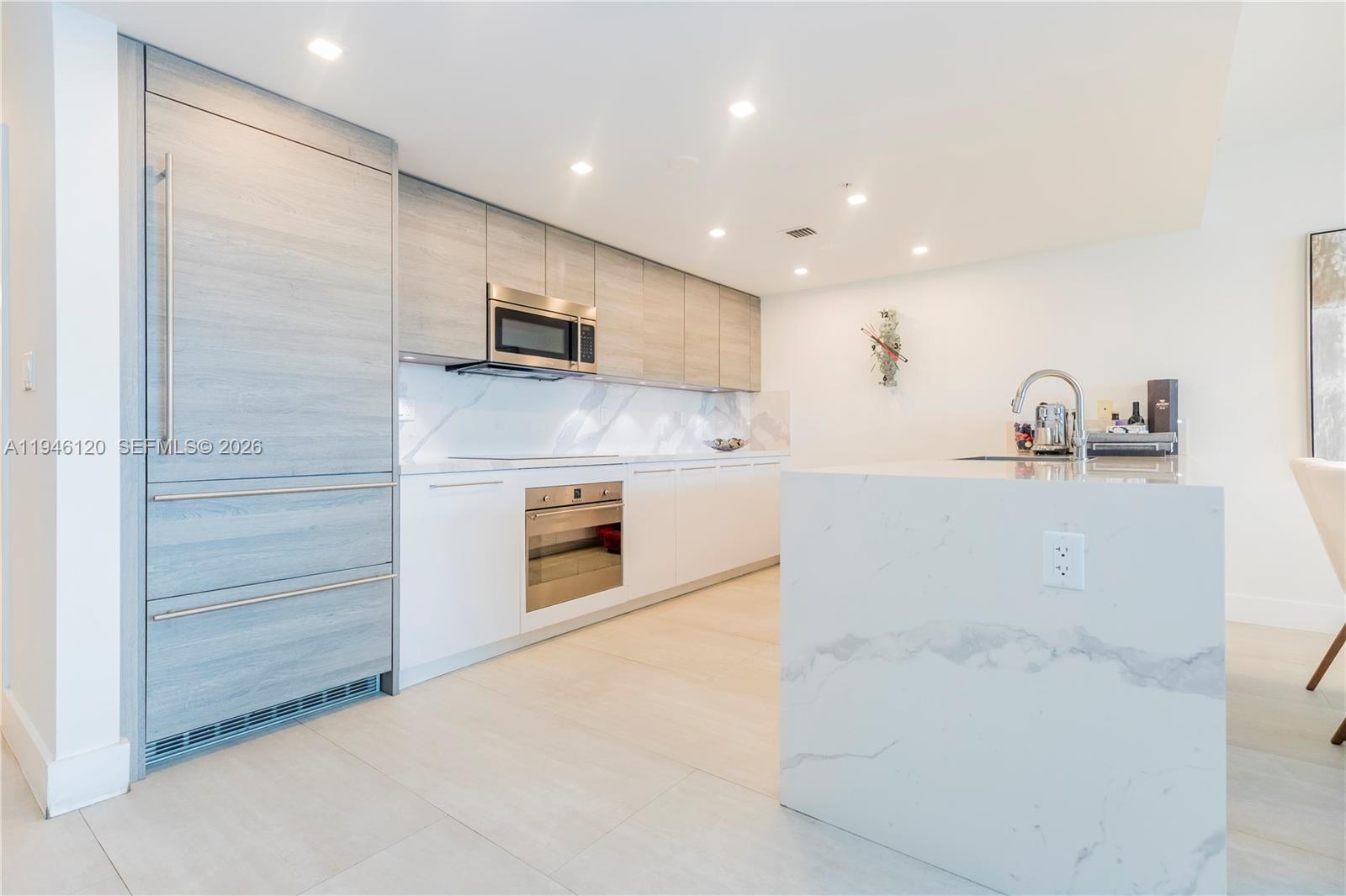 400 Sunny Isles Blvd #1504, Sunny Isles Beach FL 33160