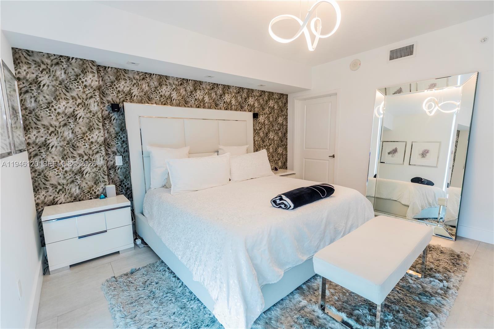 400 Sunny Isles Blvd #1504, Sunny Isles Beach FL 33160
