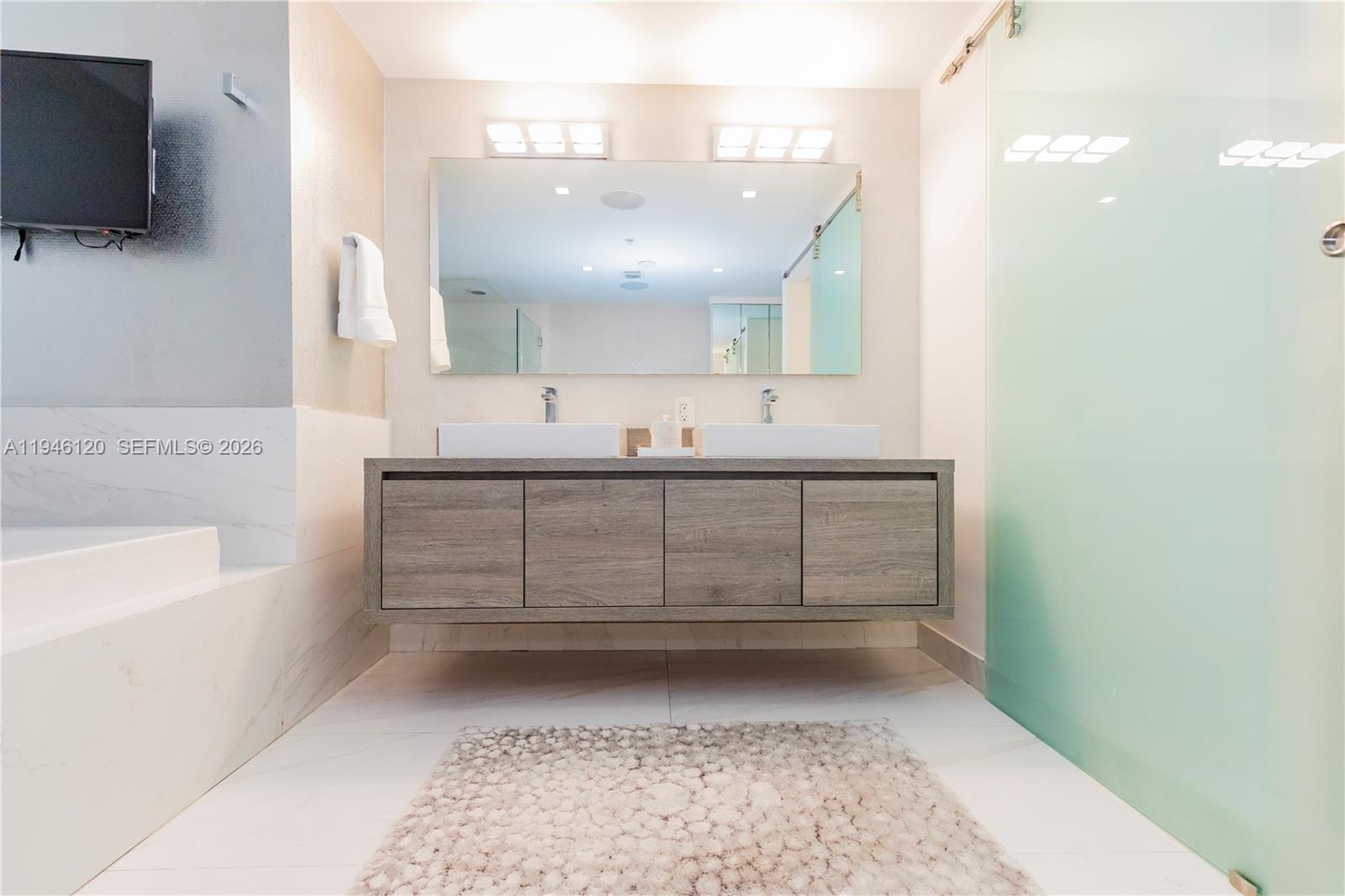 400 Sunny Isles Blvd #1504, Sunny Isles Beach FL 33160