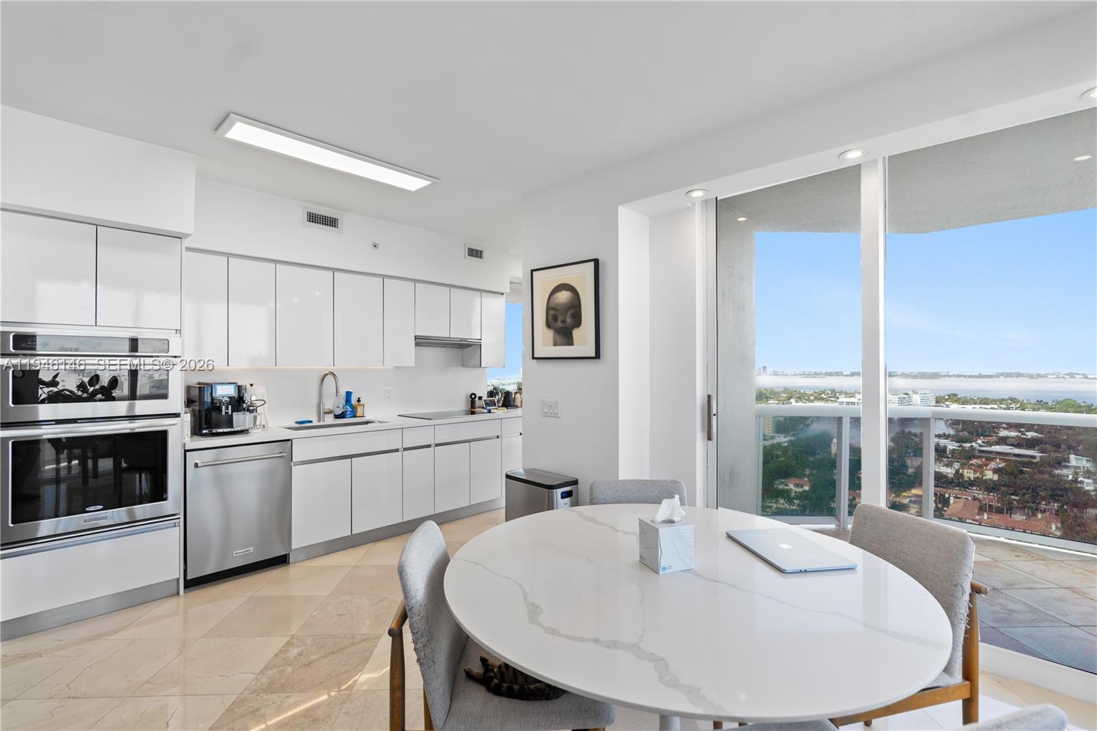 4779 Collins Ave #2607, Miami Beach FL 33140
