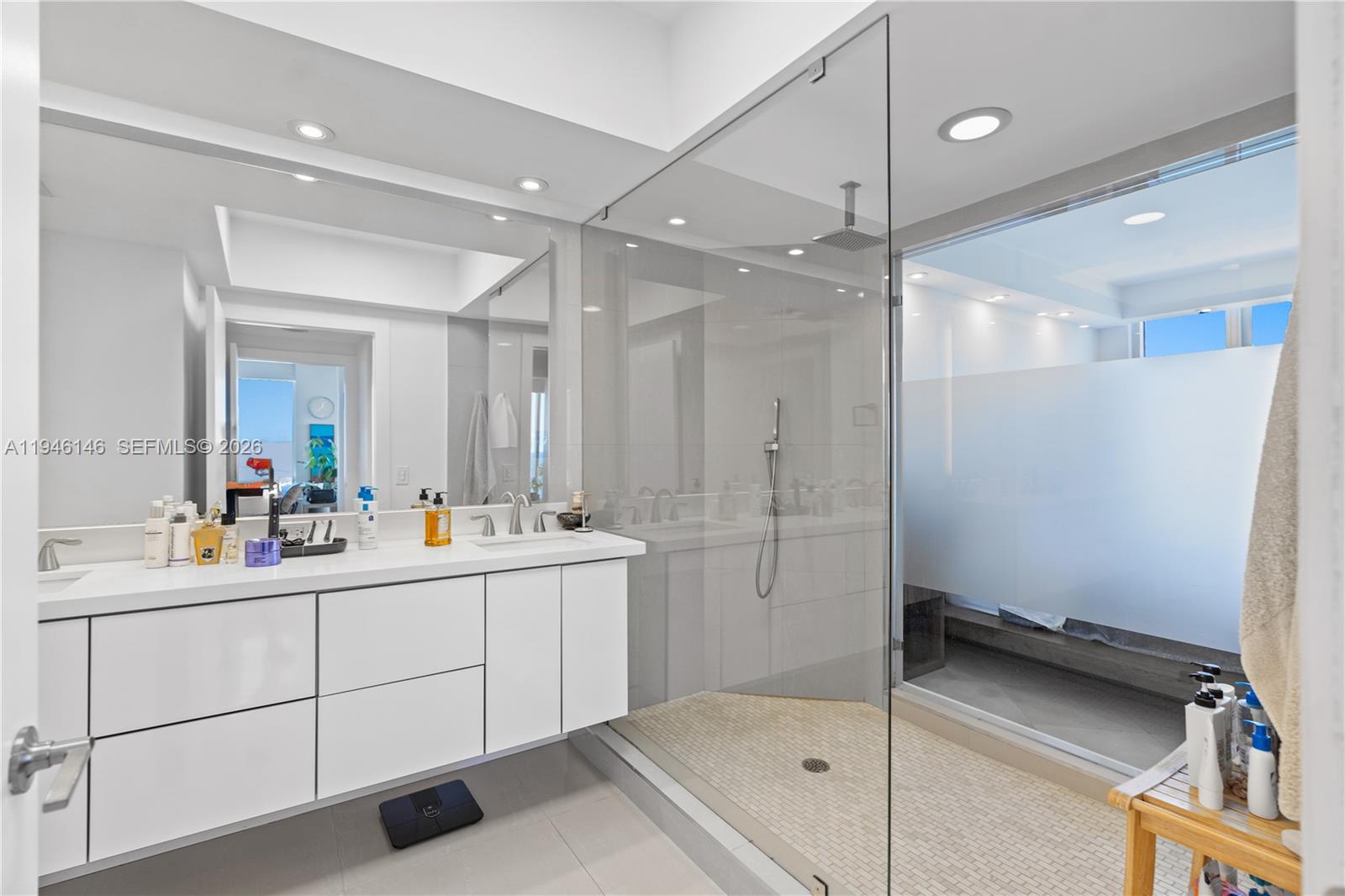4779 Collins Ave #2607, Miami Beach FL 33140