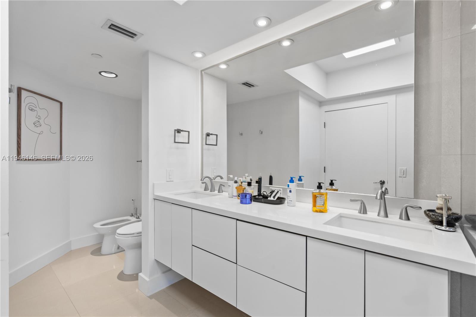 4779 Collins Ave #2607, Miami Beach FL 33140